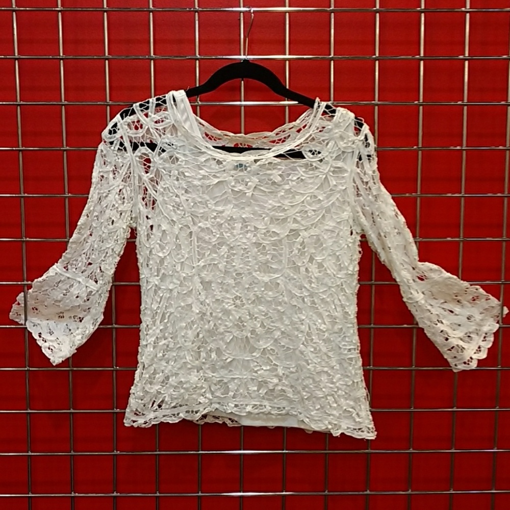 Lace detail top